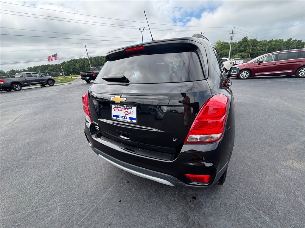 Used 2019 Chevrolet Trax LT w/ LT Convenience Package image 5