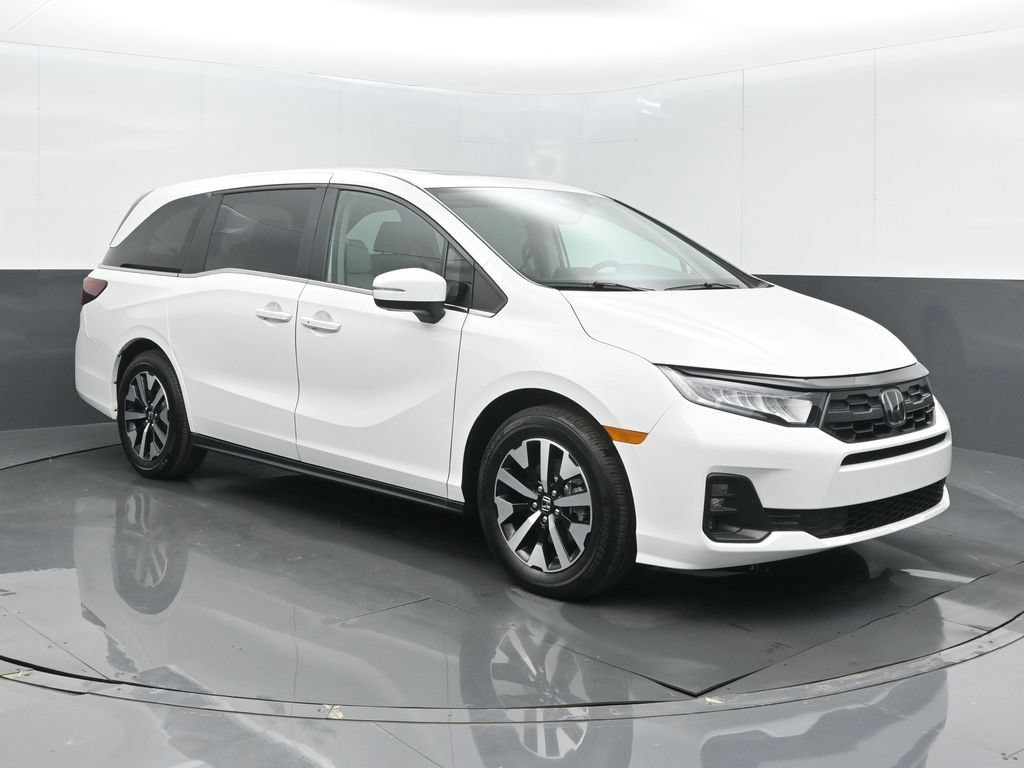 Certified 2026 Honda Odyssey EX-L image 3