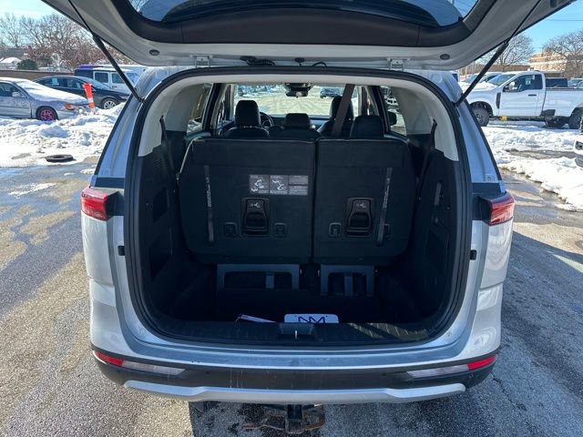 Used 2022 Kia Carnival LX image 23