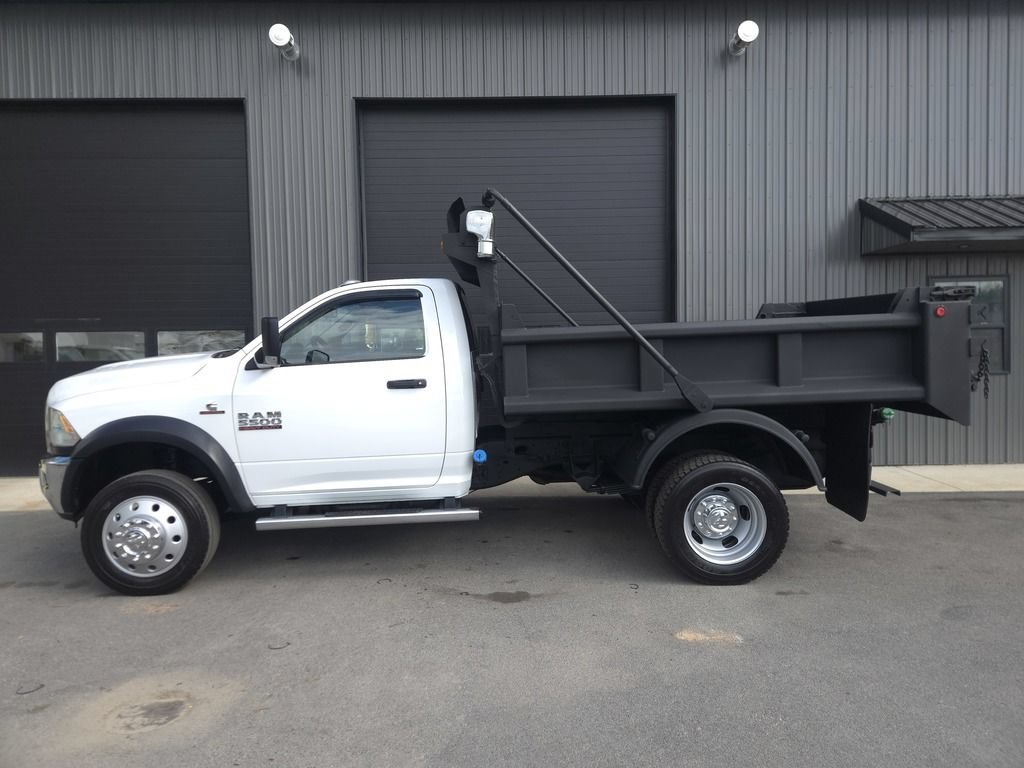 Used 2016 RAM 5500 Tradesman w/ Power & Remote Entry Group AWD/4WD image 2