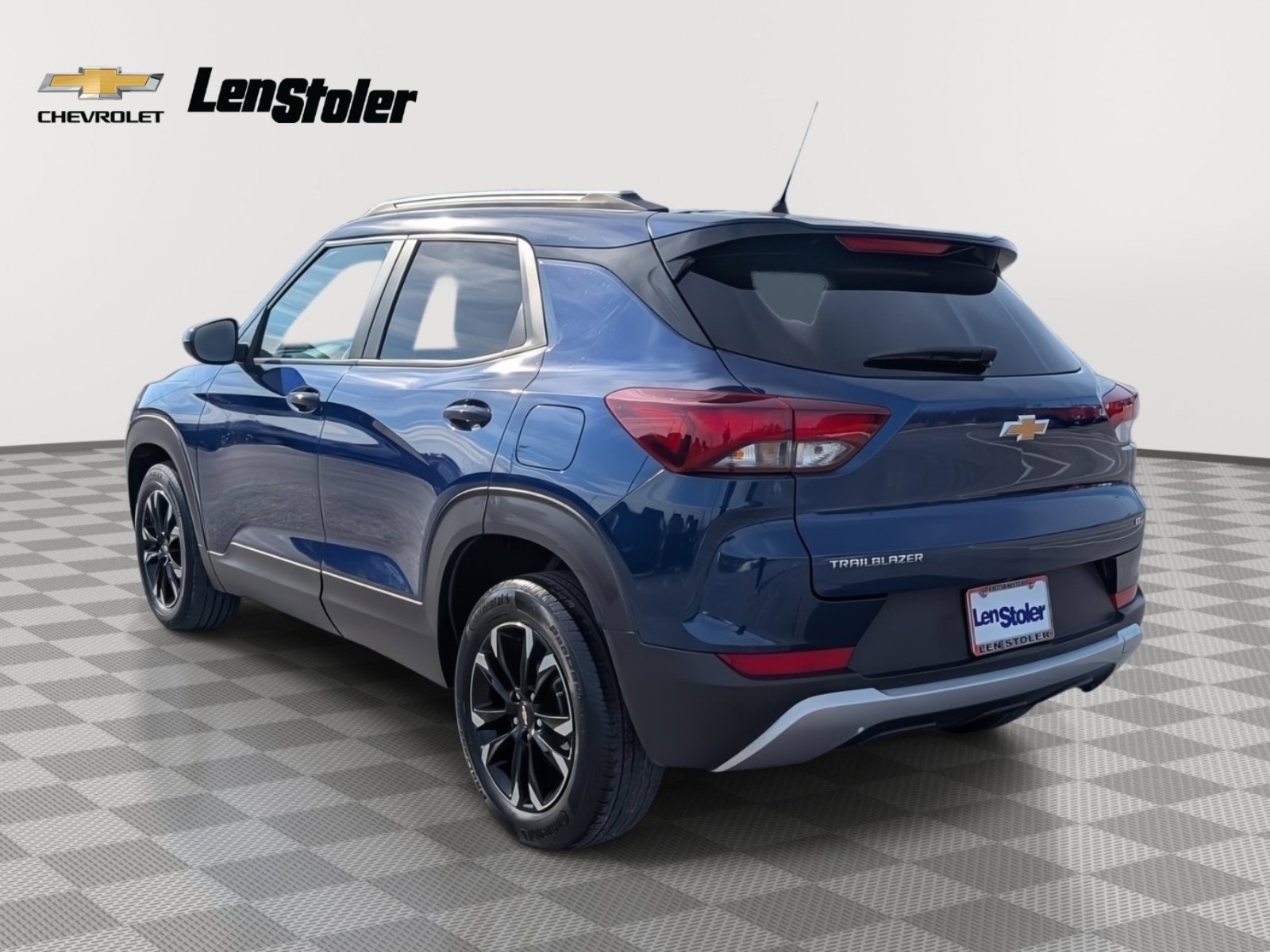 Used 2023 Chevrolet TrailBlazer LT w/ Convenience Package image 3