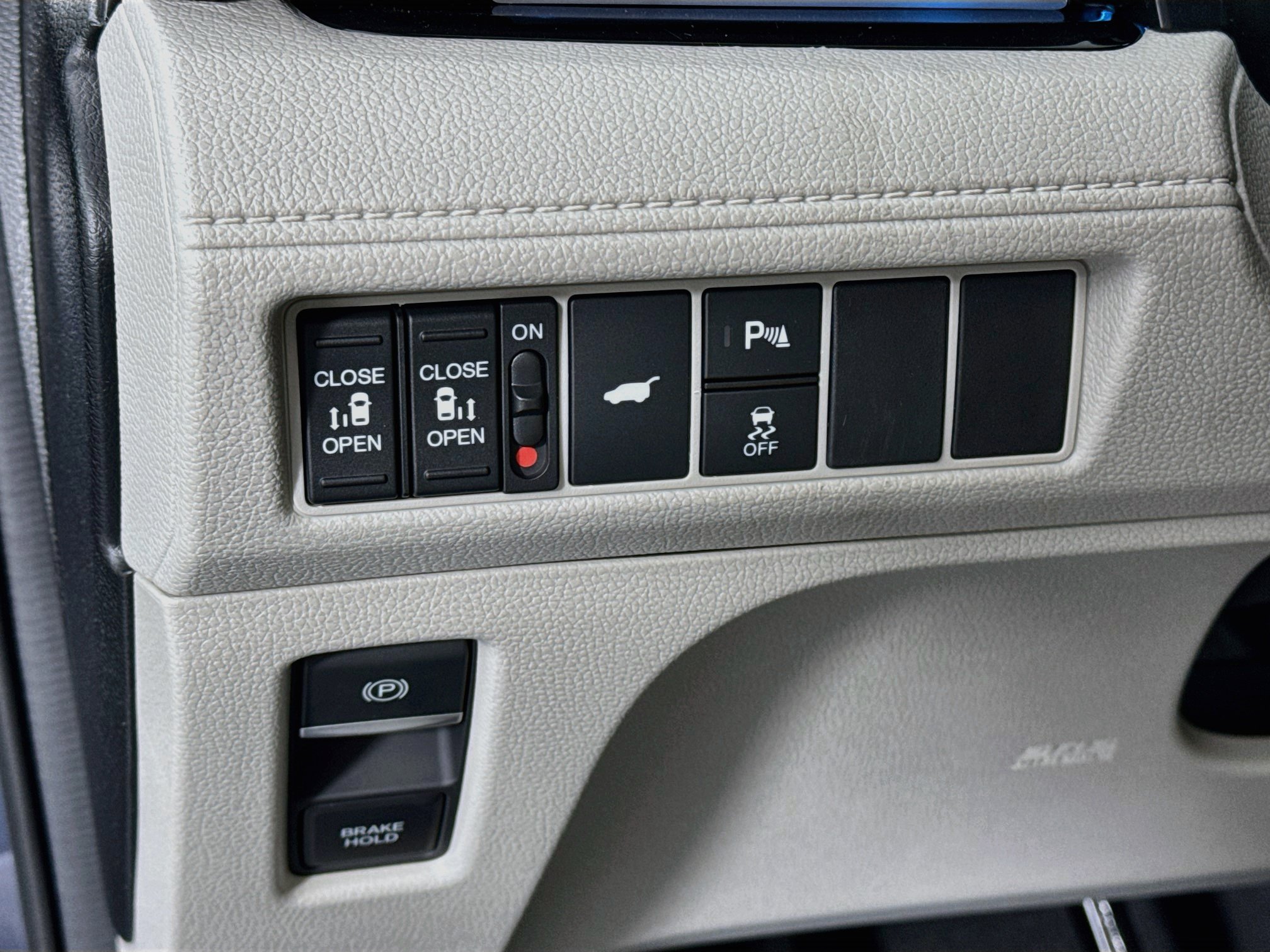 New 2027 Honda Odyssey Touring image 10