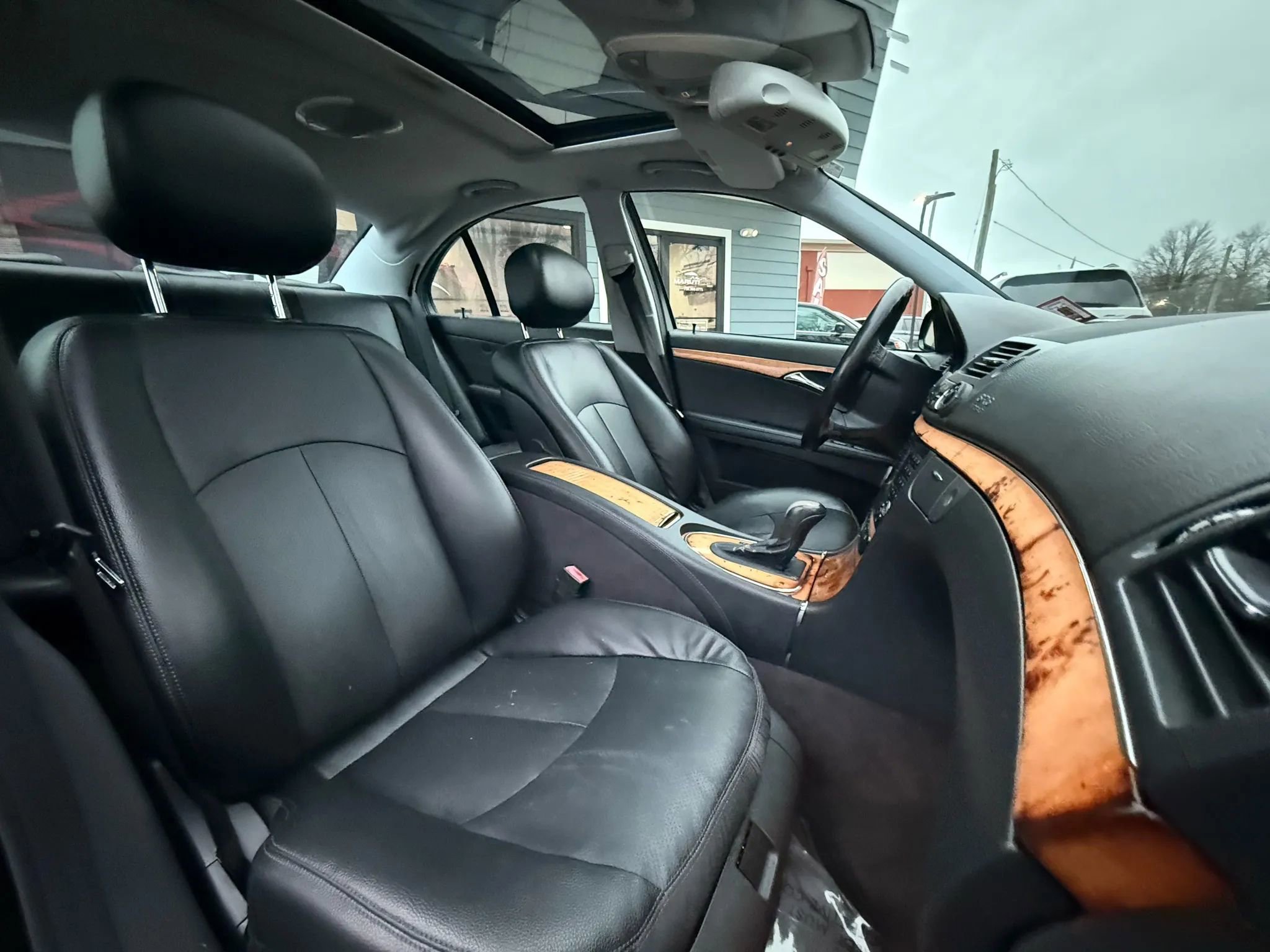 Used 2006 Mercedes-Benz E 350 4MATIC Sedan image 31