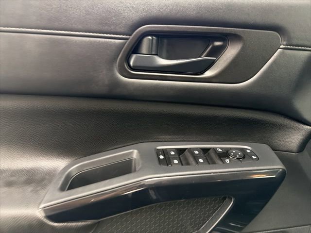 Used 2024 Nissan Pathfinder S w/ Cargo Package image 23