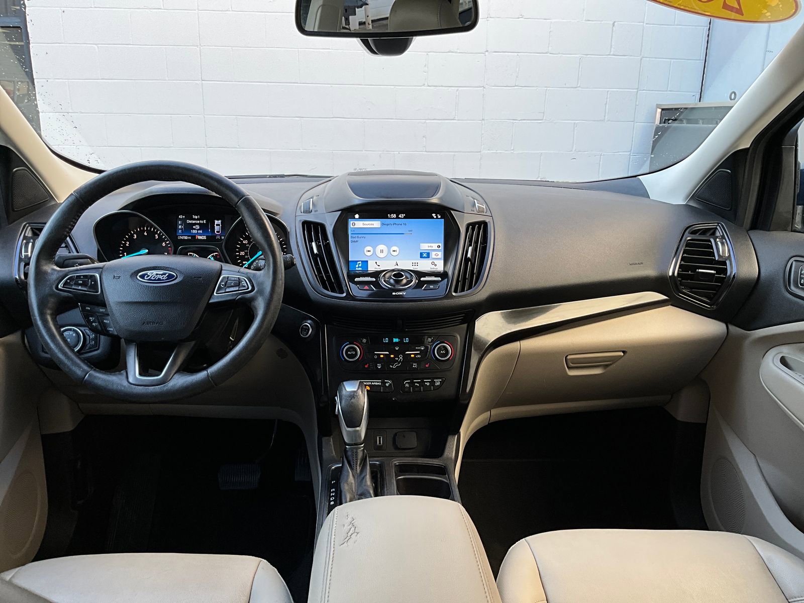 Used 2019 Ford Escape Titanium w/ U9j03 - Titanium Tow Package image 13