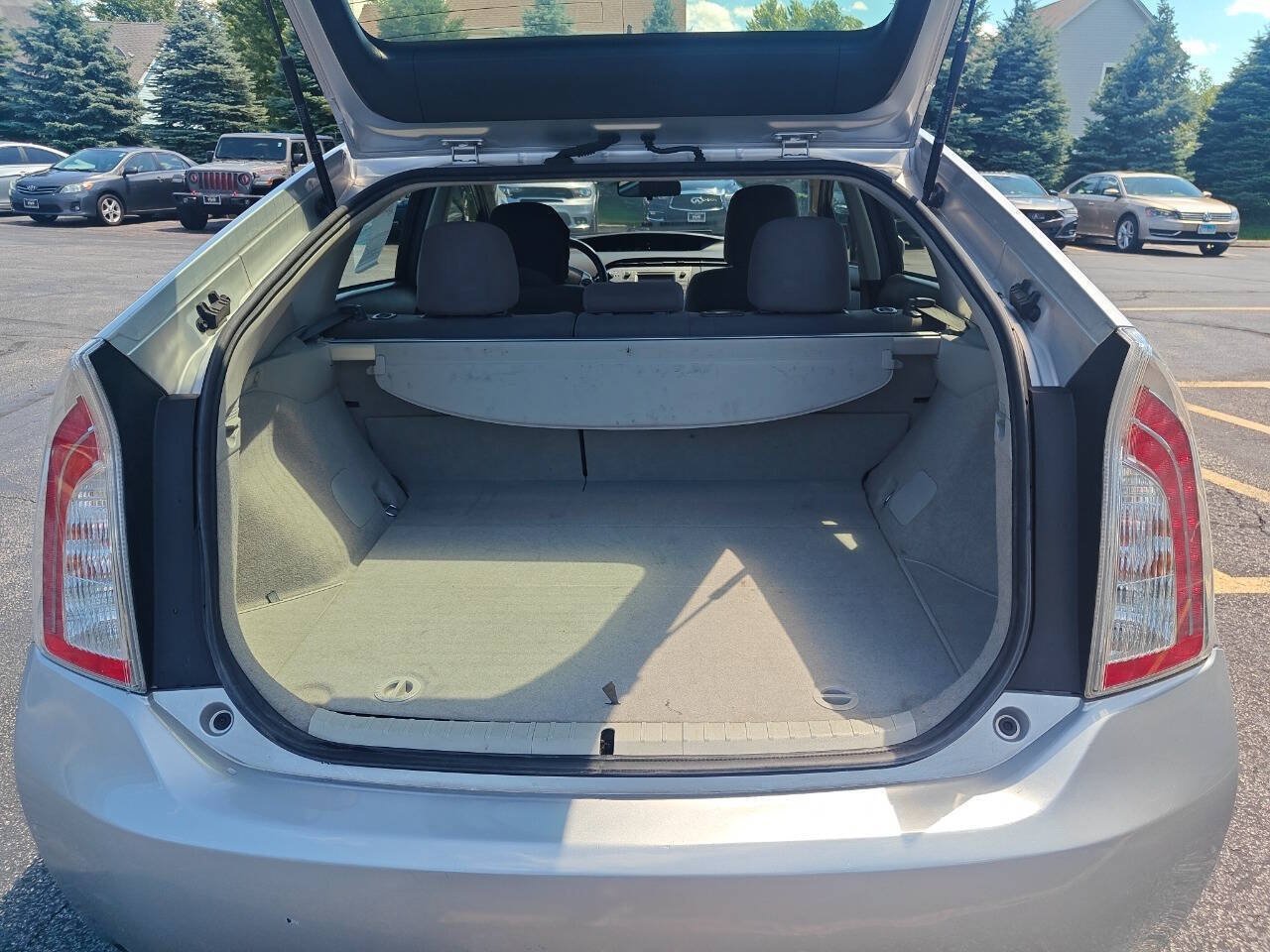 Used 2015 Toyota Prius Two FWD image 15