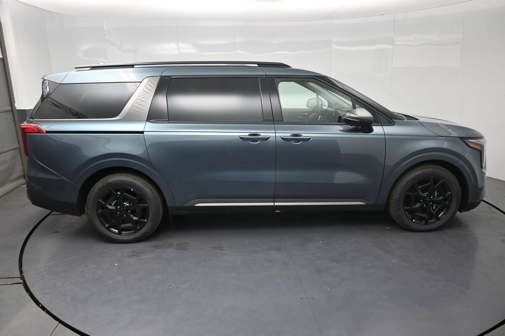 New 2026 Kia Carnival SX w/ SX Dark Edition Package FWD image 10
