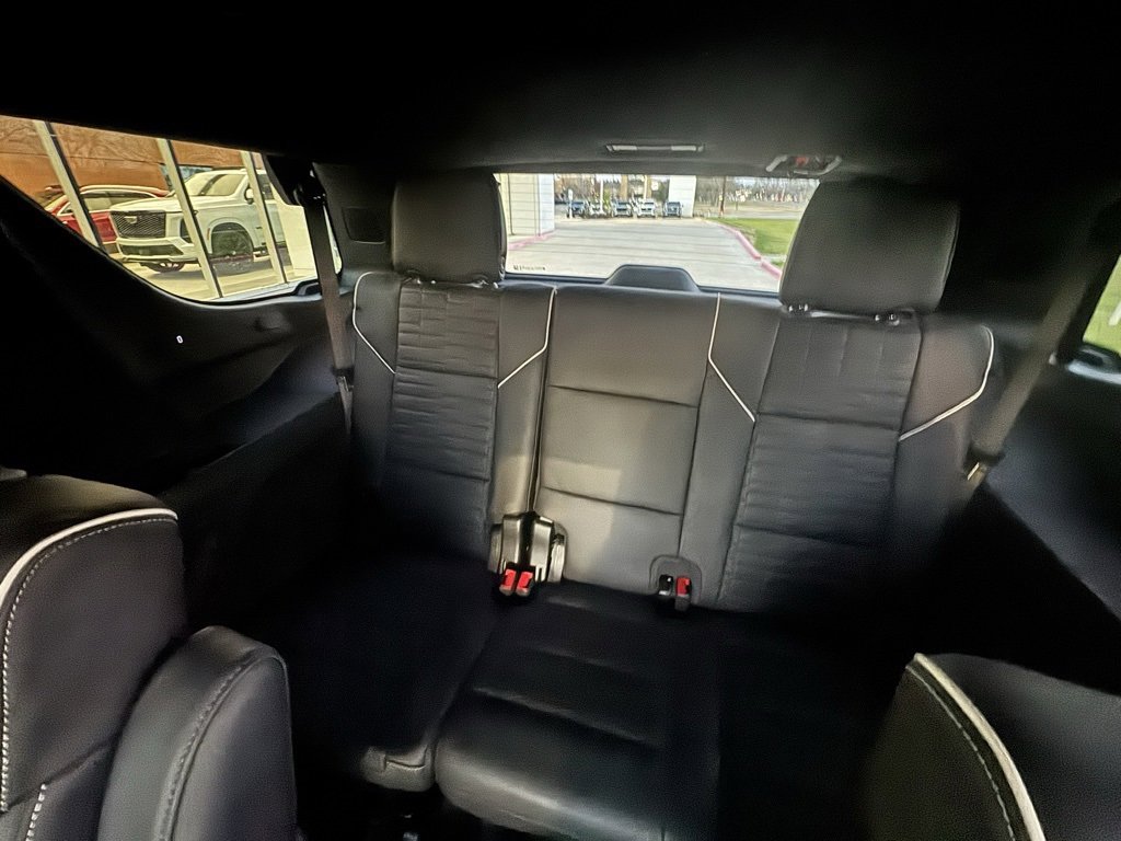 Used 2025 Cadillac Escalade Sport Platinum w/ LPO, ONYX Package image 16