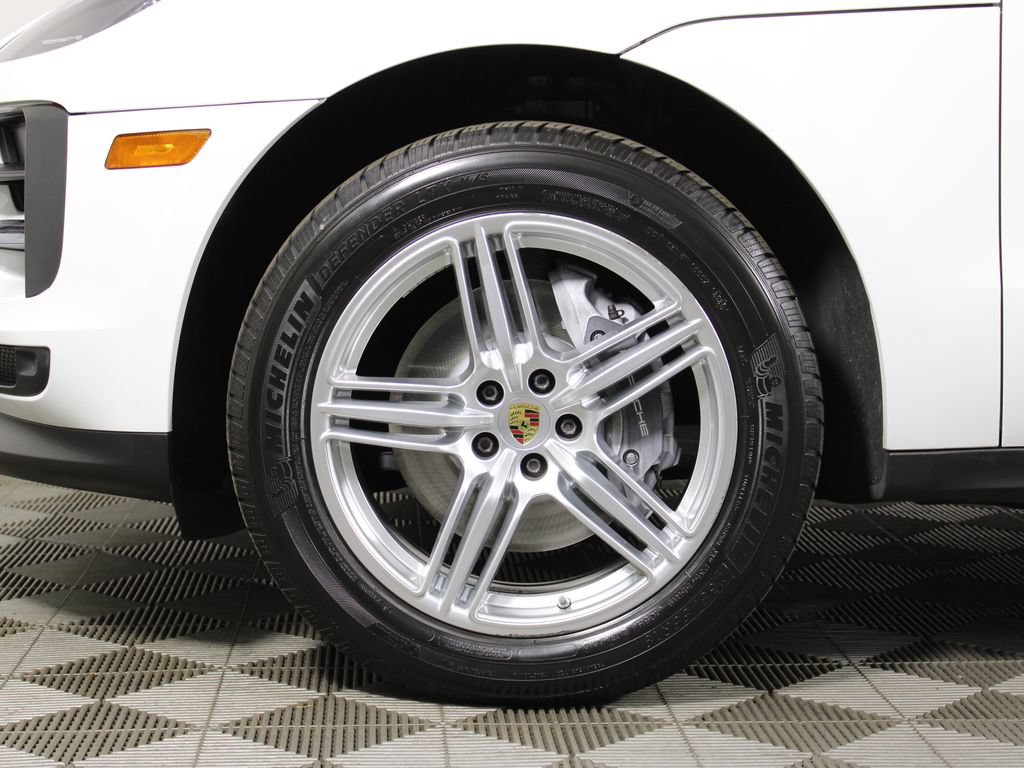 Certified 2021 Porsche Macan AWD/4WD image 13