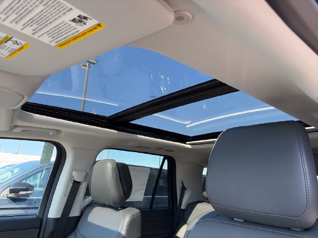 New 2027 Ford Expedition Active AWD/4WD image 27