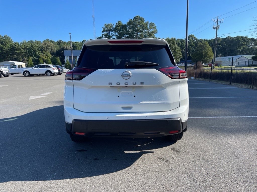 New 2026 Nissan Rogue S image 4