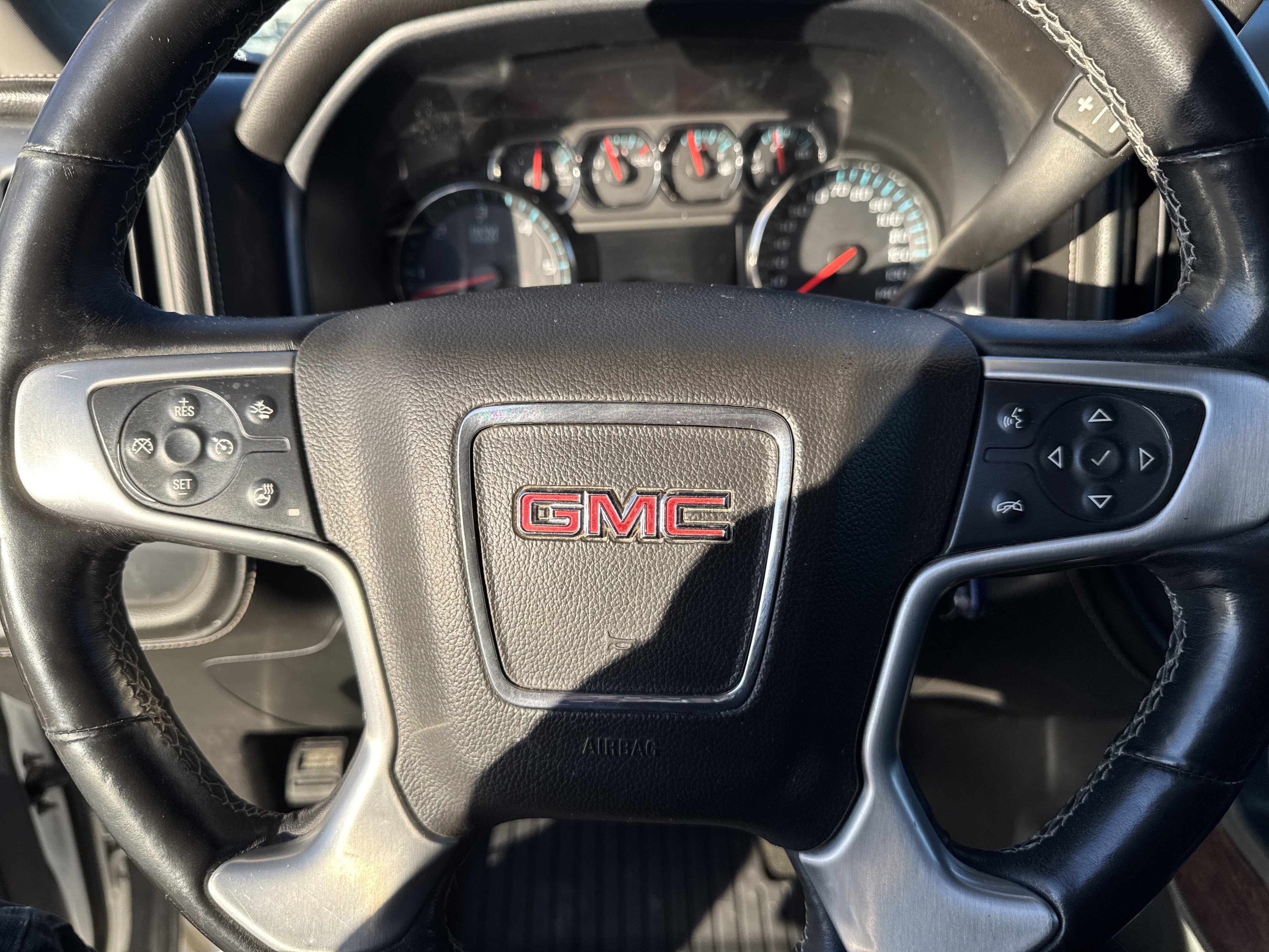 Used 2018 GMC Sierra 1500 SLT image 13
