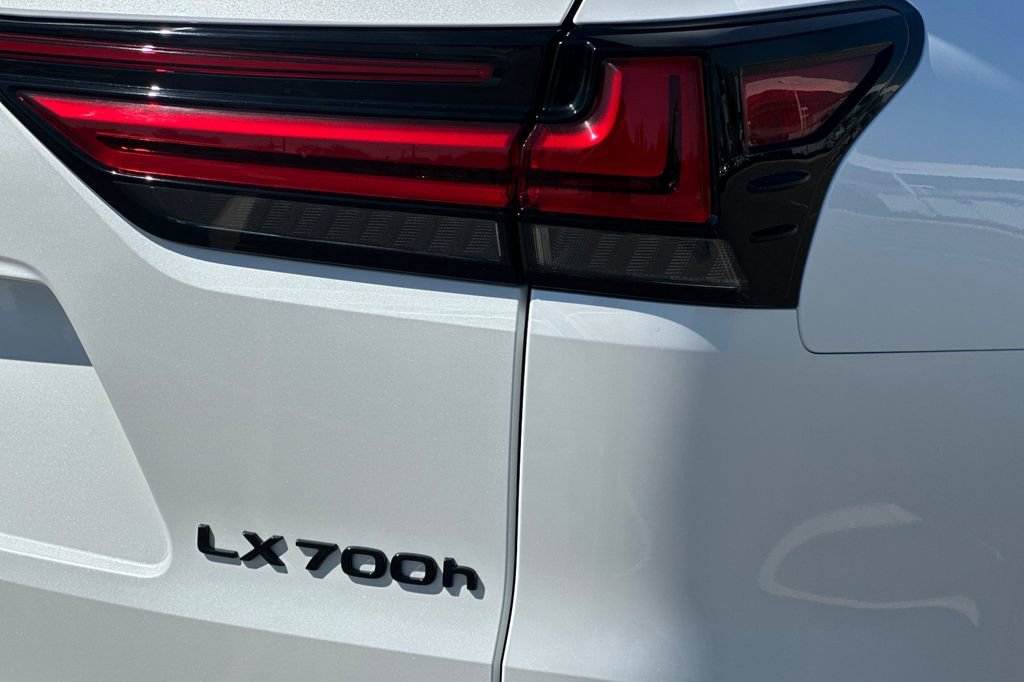 New 2026 Lexus LX 700h Overtrail image 27
