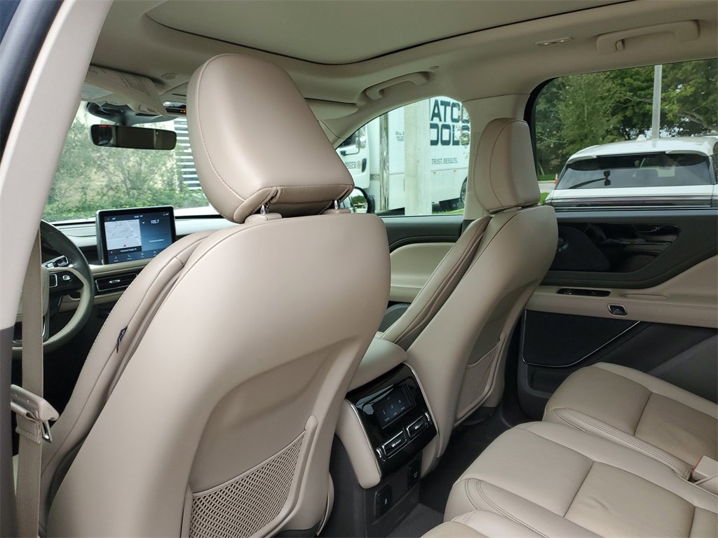 Certified 2024 Lincoln Aviator Reserve image 10