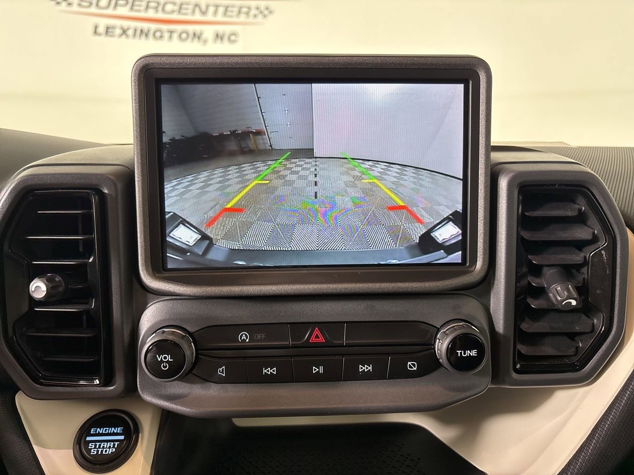 Used 2024 Ford Bronco Sport Heritage w/ Heritage Convenience Package AWD/4WD image 15