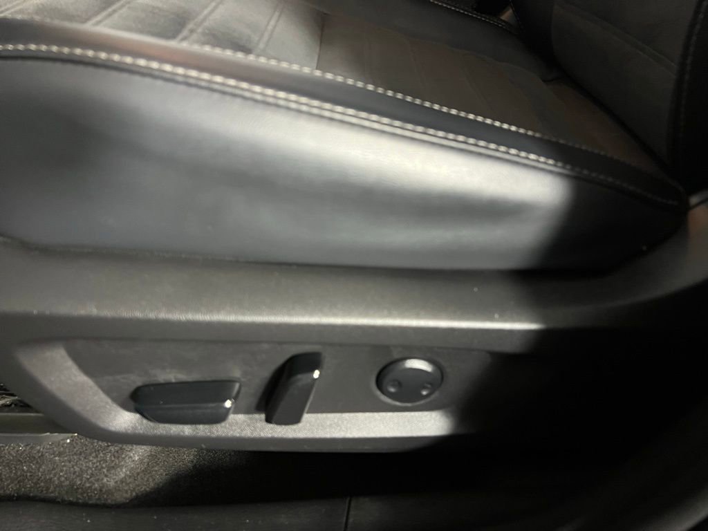 Used 2024 Mitsubishi Outlander SE image 24