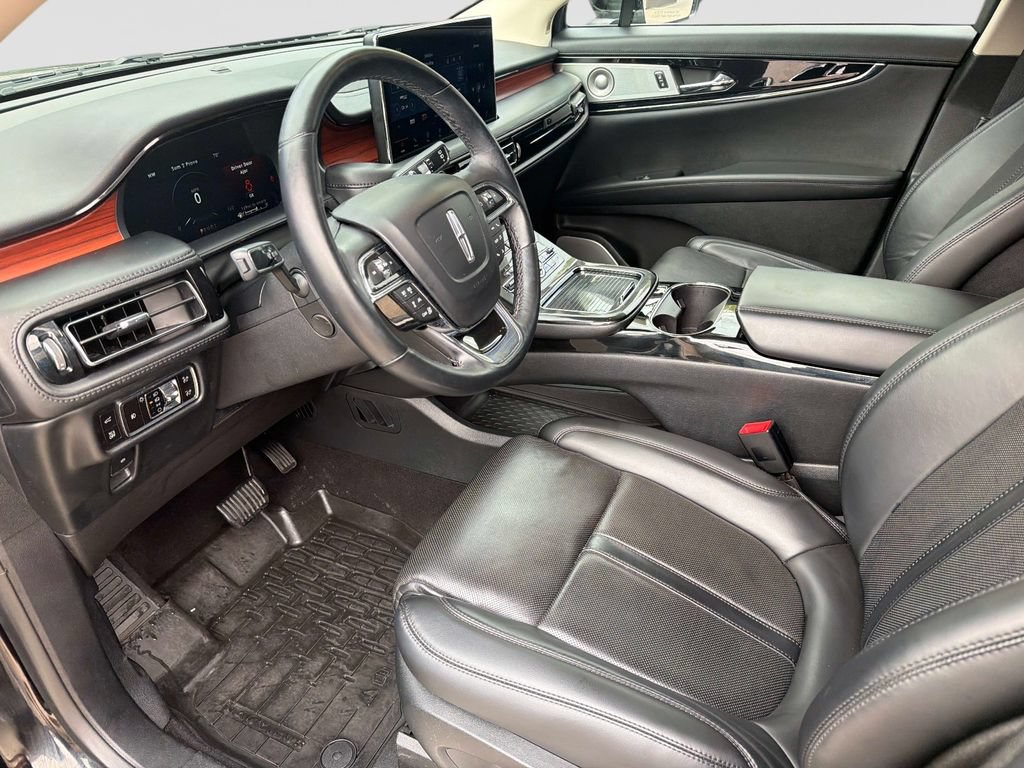 Used 2023 Lincoln Nautilus Reserve w/ Equipment Group 202A AWD/4WD image 22