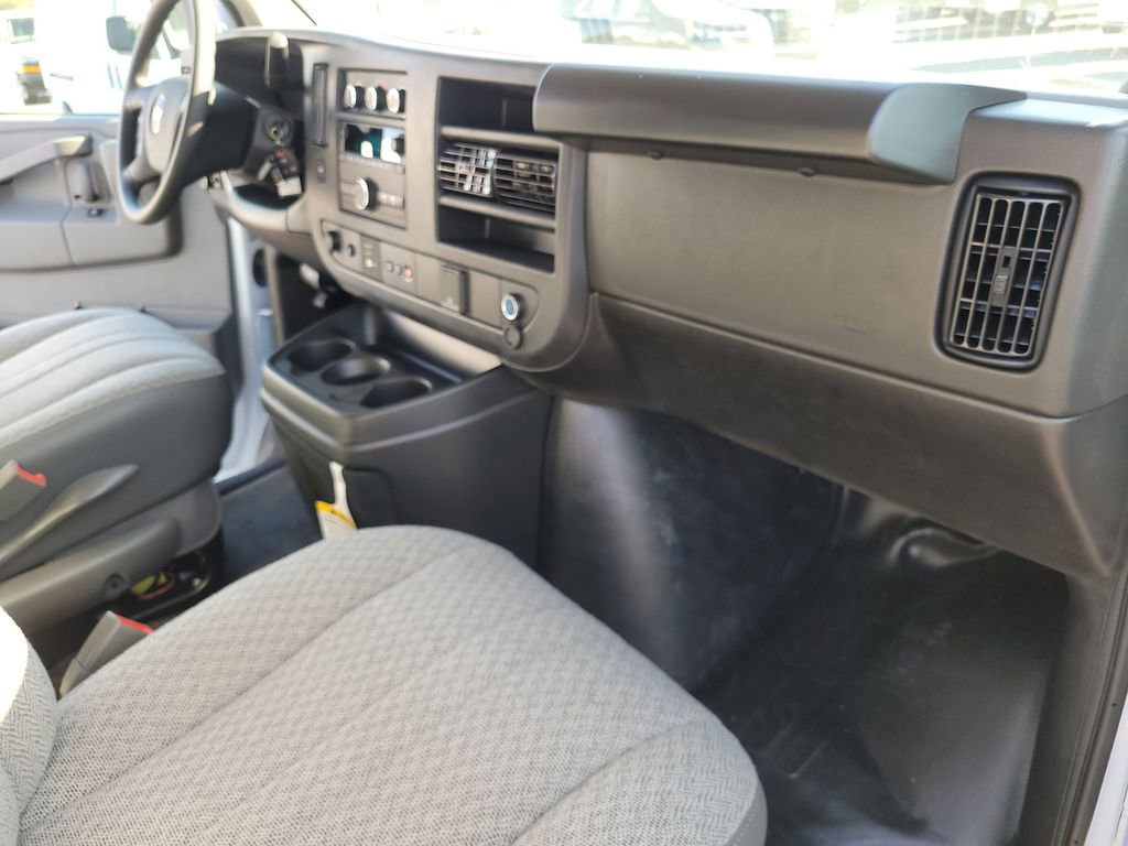 New 2025 Chevrolet Express 2500 w/ Driver Convenience Package image 26
