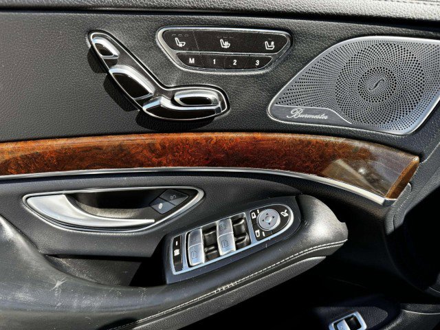 Used 2019 Mercedes-Benz S 560 4MATIC Sedan image 18