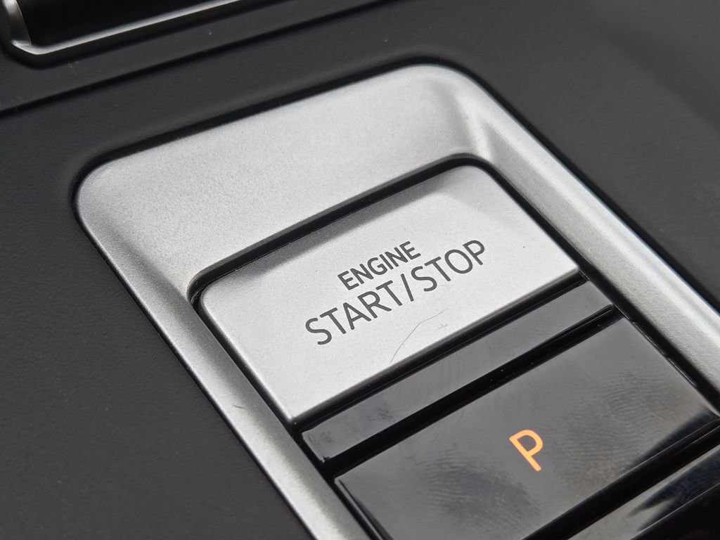 Used 2024 Volkswagen Atlas SE image 22