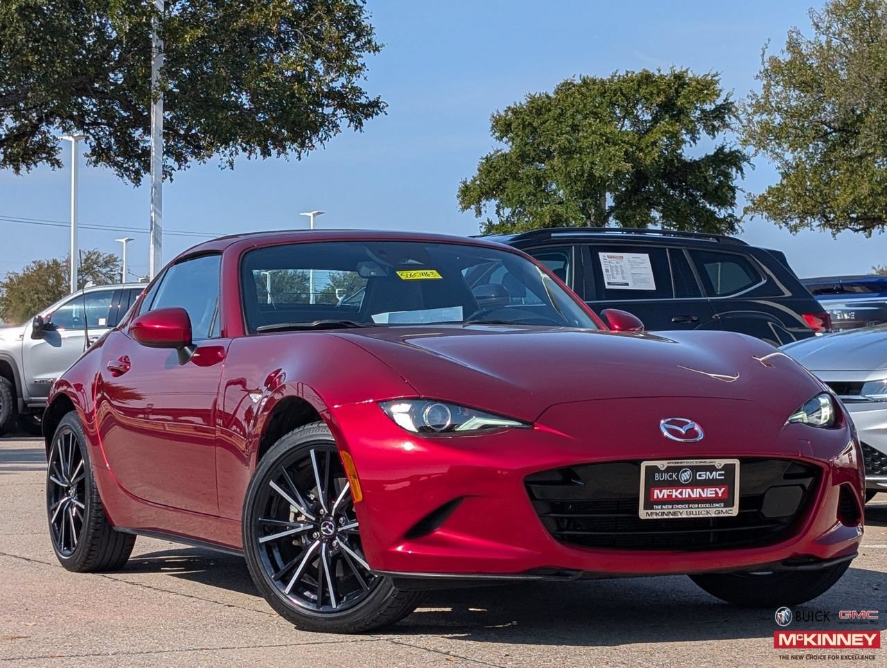 Used 2025 MAZDA MX-5 Miata RF Grand Touring RWD image 1