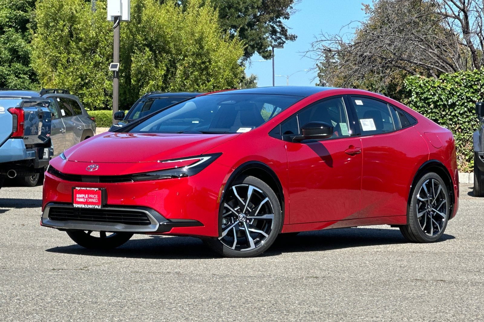 New 2026 Toyota Prius Plug-In Hybrid FWD image 2