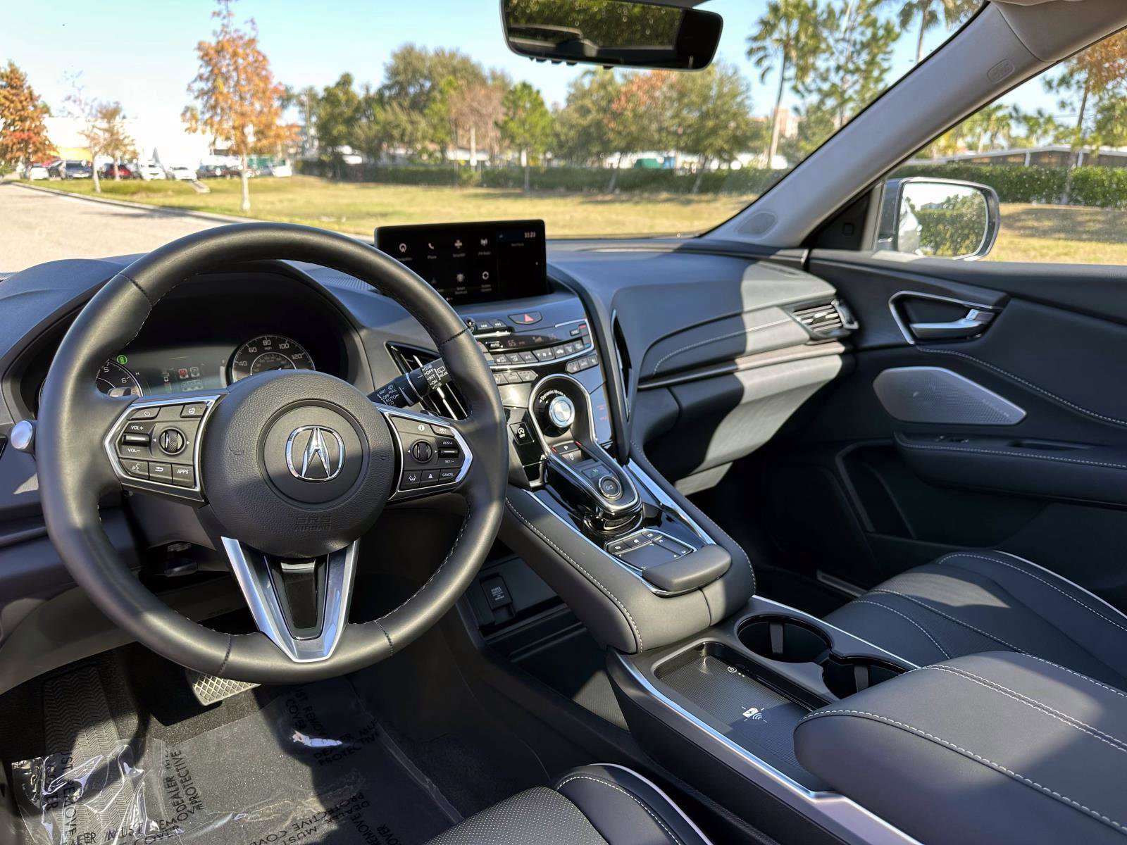 Used 2025 Acura RDX SH-AWD w/ Advance Package image 11