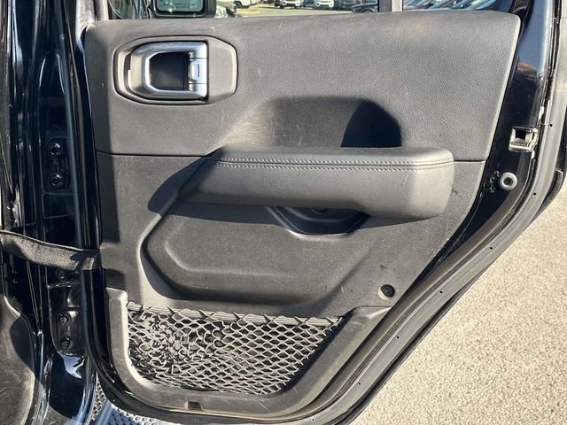 Used 2021 Jeep Wrangler Unlimited Sahara image 22