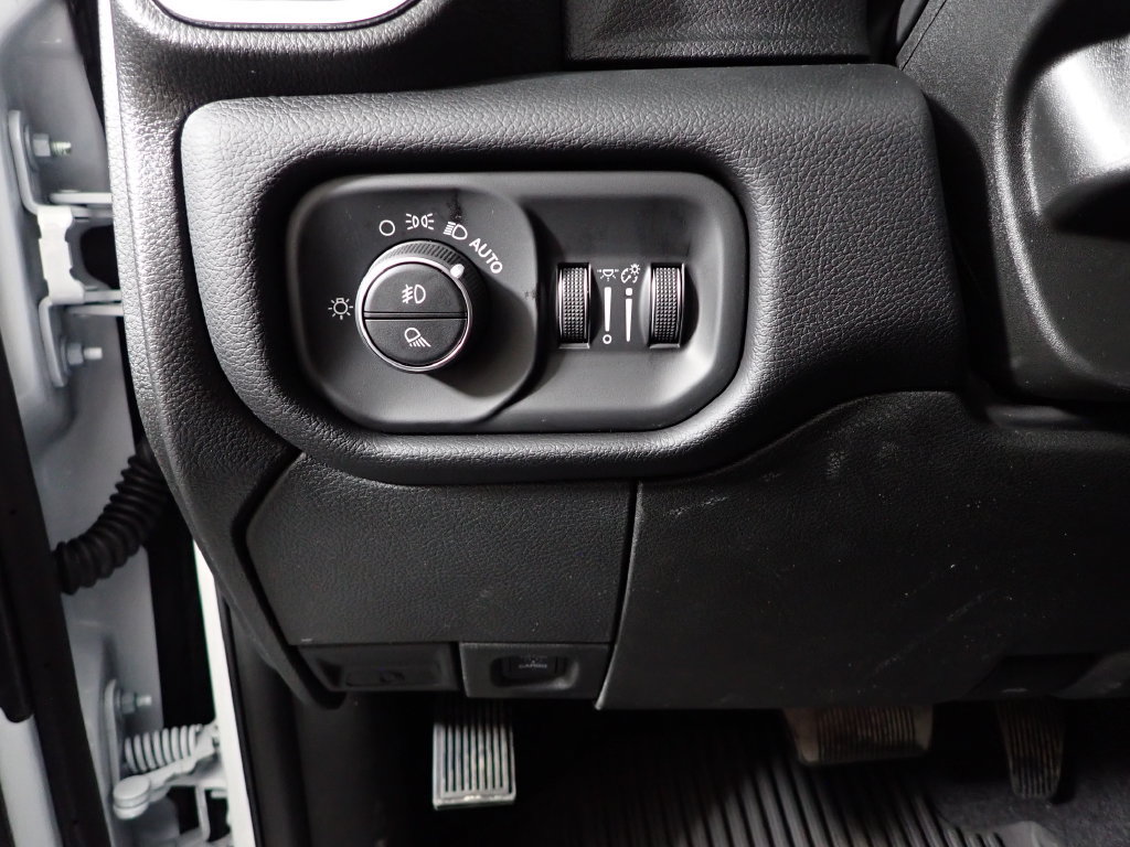 New 2027 RAM 2500 Laramie AWD/4WD image 28