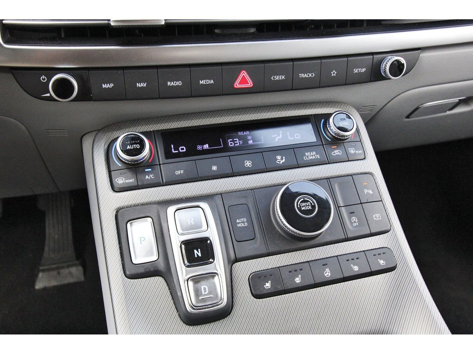 Used 2024 Hyundai Palisade SEL w/ Premium Package image 26