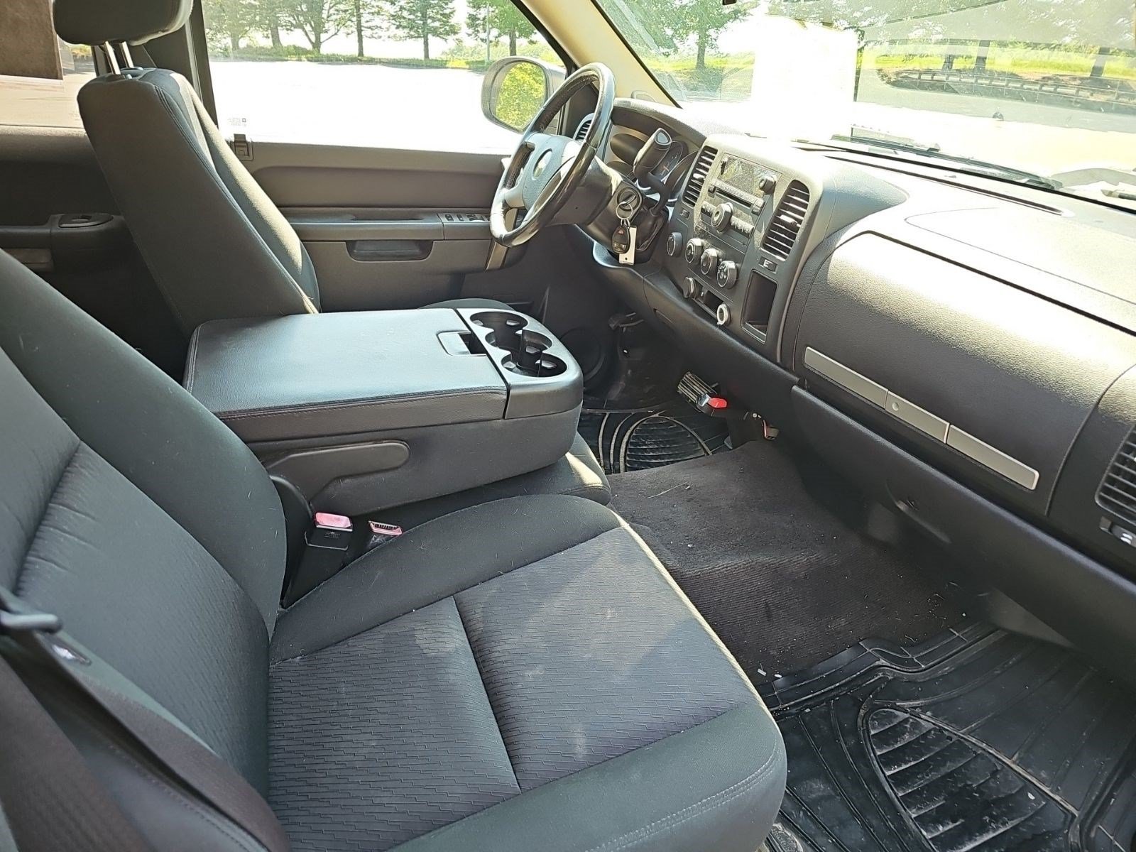 Used 2010 Chevrolet Silverado 1500 LT w/ Power Pack Plus AWD/4WD image 11