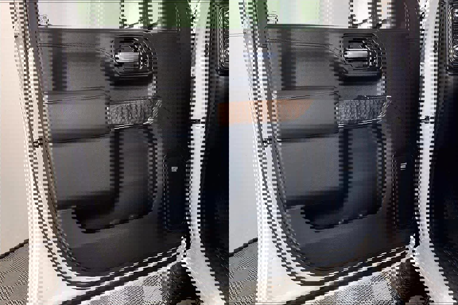 Used 2020 GMC Sierra 2500 Denali w/ Denali Ultimate Package image 23