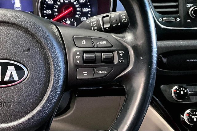Used 2019 Kia Sedona EX FWD image 12