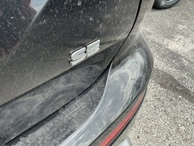 Used 2025 Mitsubishi Outlander SE image 10