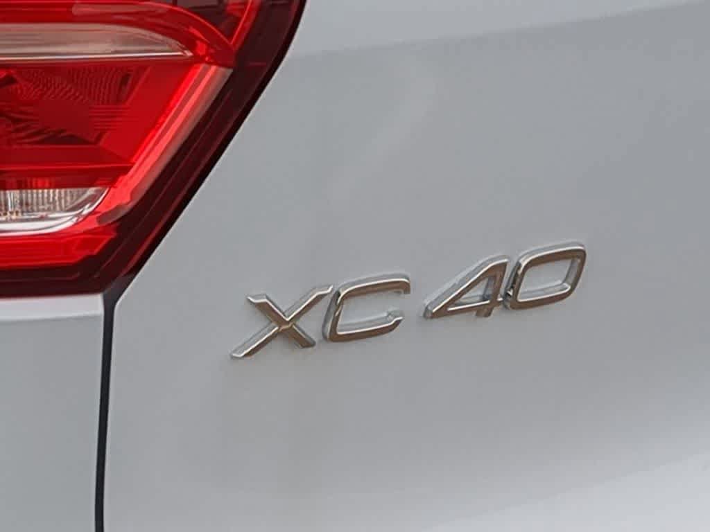 New 2026 Volvo XC40 B5 Plus w/ Climate Package AWD/4WD image 12