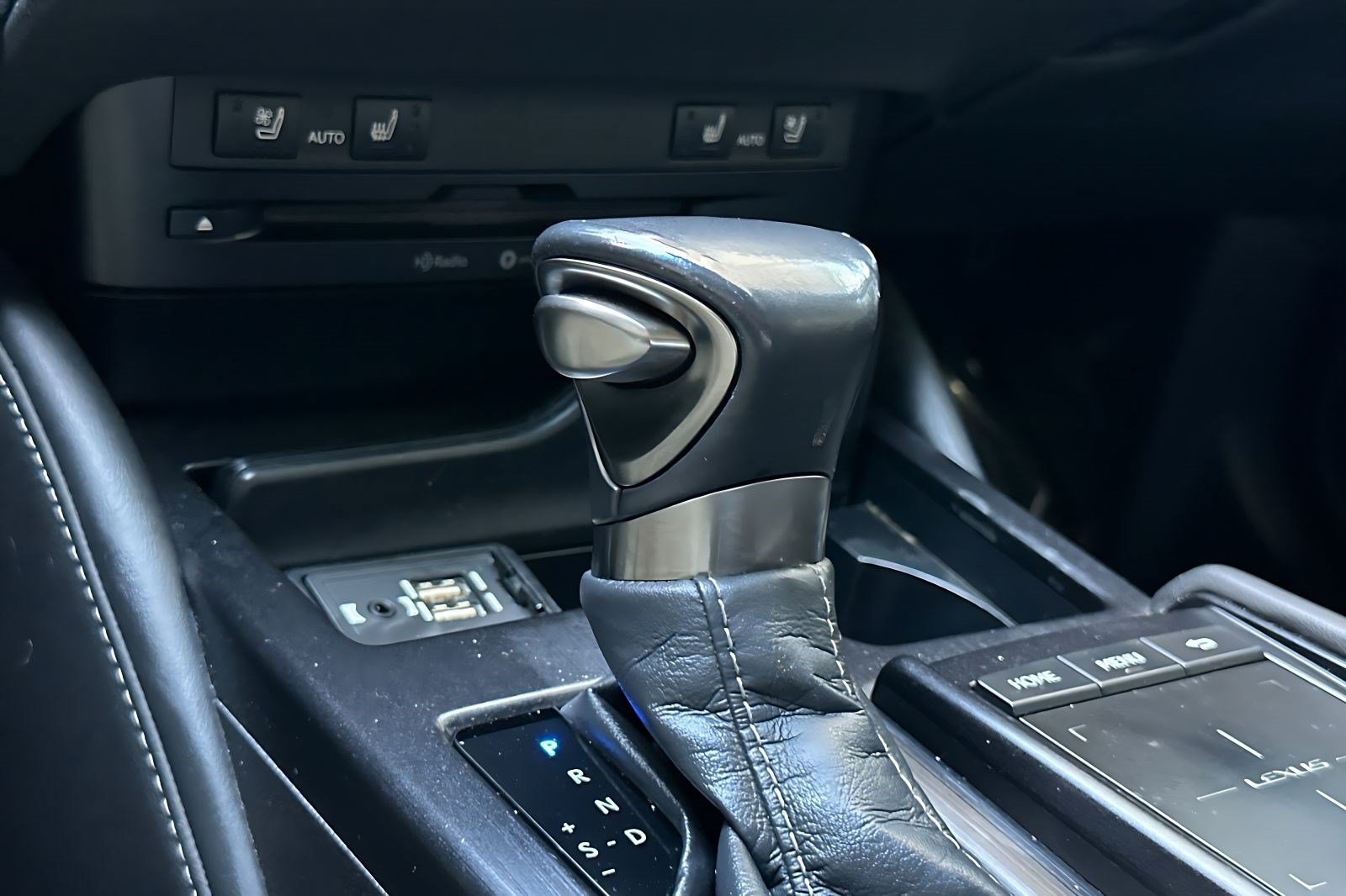 Certified 2020 Lexus ES 350 w/ Premium Package FWD image 19