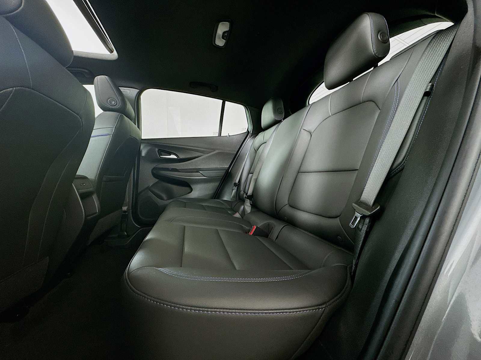 Used 2024 Buick Envista Sport Touring w/ Convenience I Package image 22