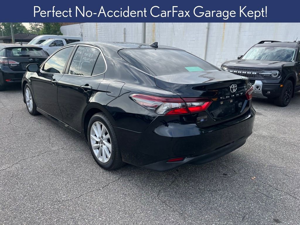 Used 2022 Toyota Camry LE FWD image 2