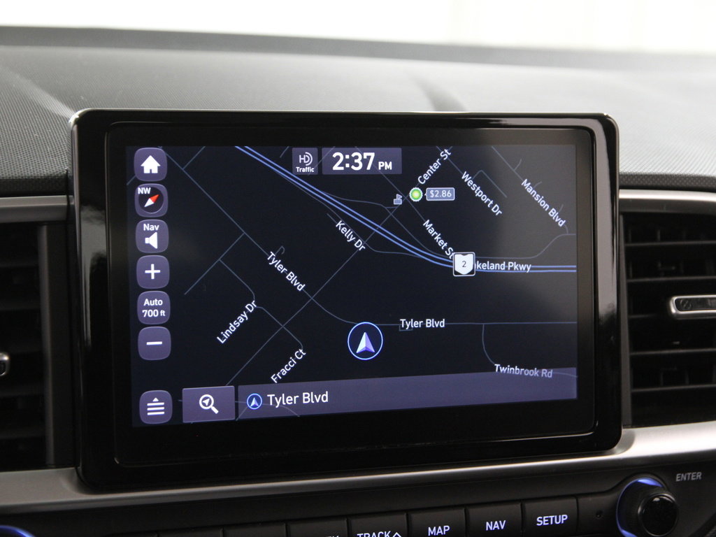 Certified 2021 Hyundai Venue SEL w/ Premium Package image 12