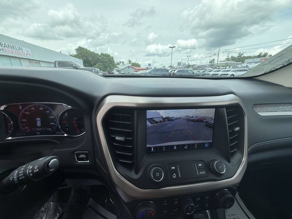 Used 2023 GMC Acadia Denali w/ Denali Ultimate Package AWD/4WD image 17