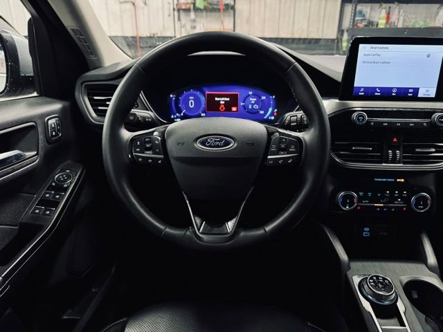 Used 2022 Ford Escape Titanium AWD/4WD image 24