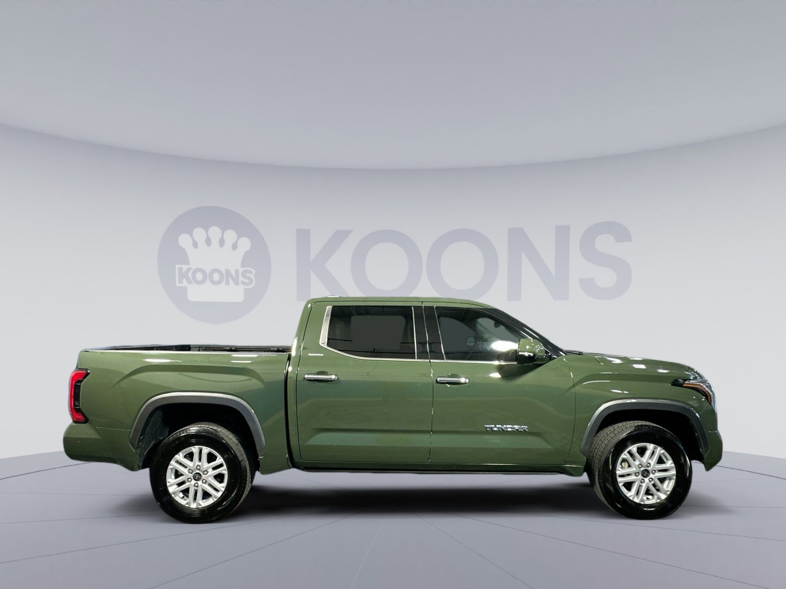 Used 2023 Toyota Tundra Limited image 8