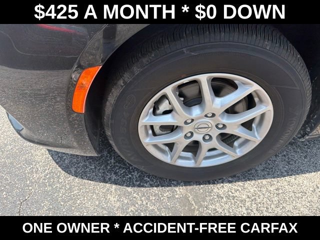 Used 2025 Chrysler Pacifica Select FWD image 11