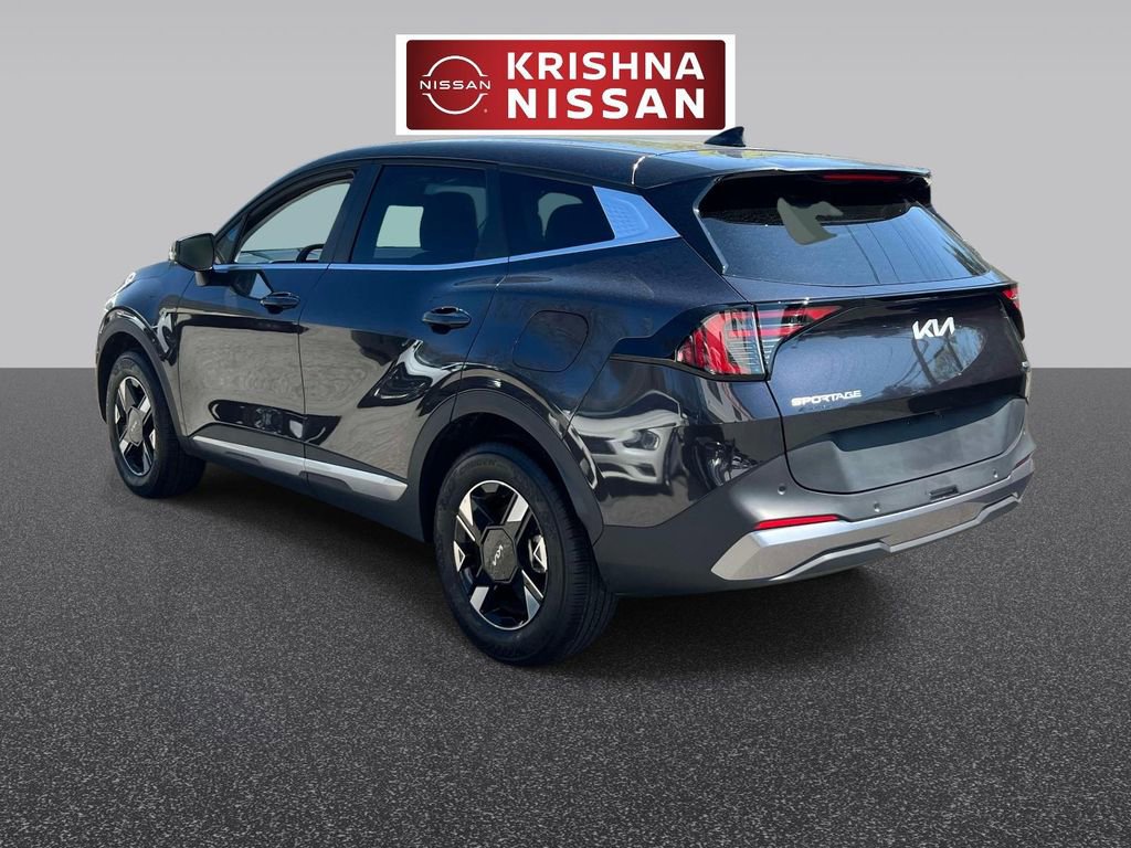 Used 2026 Kia Sportage LX w/ LX Convenience Package image 5