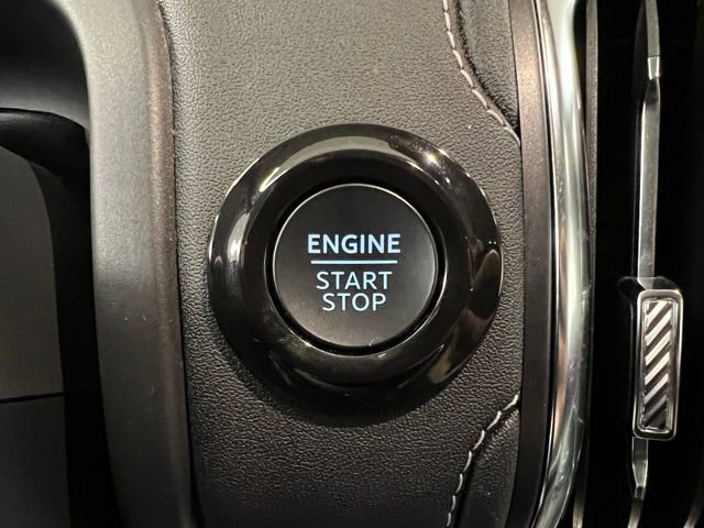 Used 2025 Ford Expedition Platinum image 30