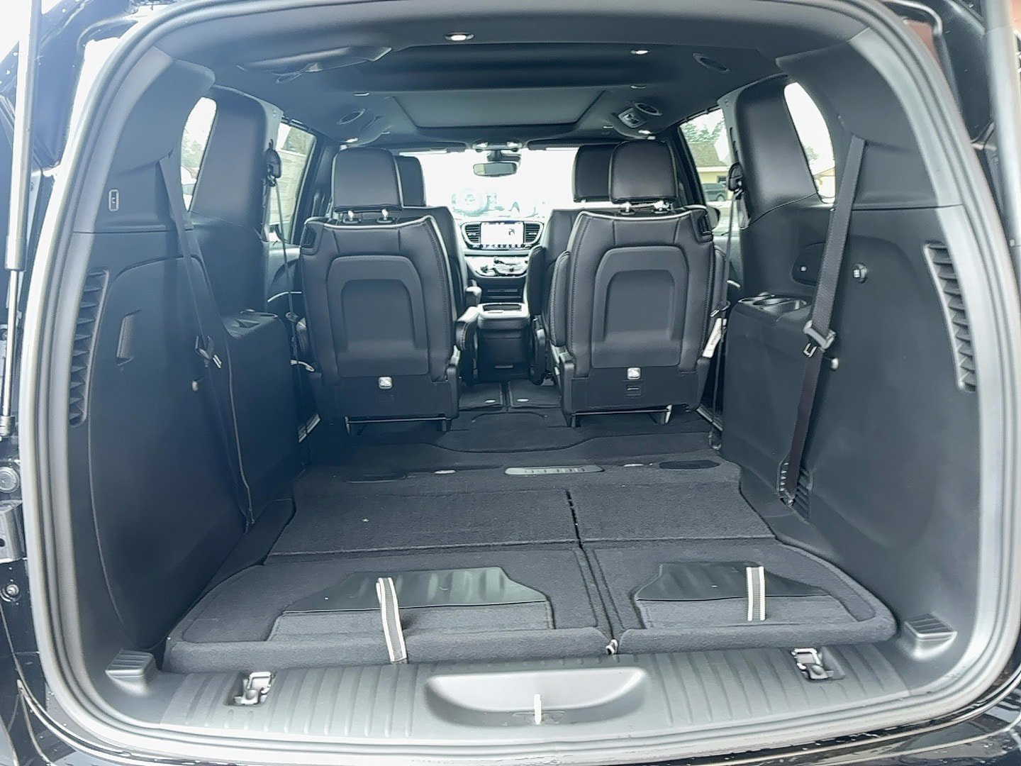 New 2026 Chrysler Pacifica Limited w/ S Appearance Package image 22
