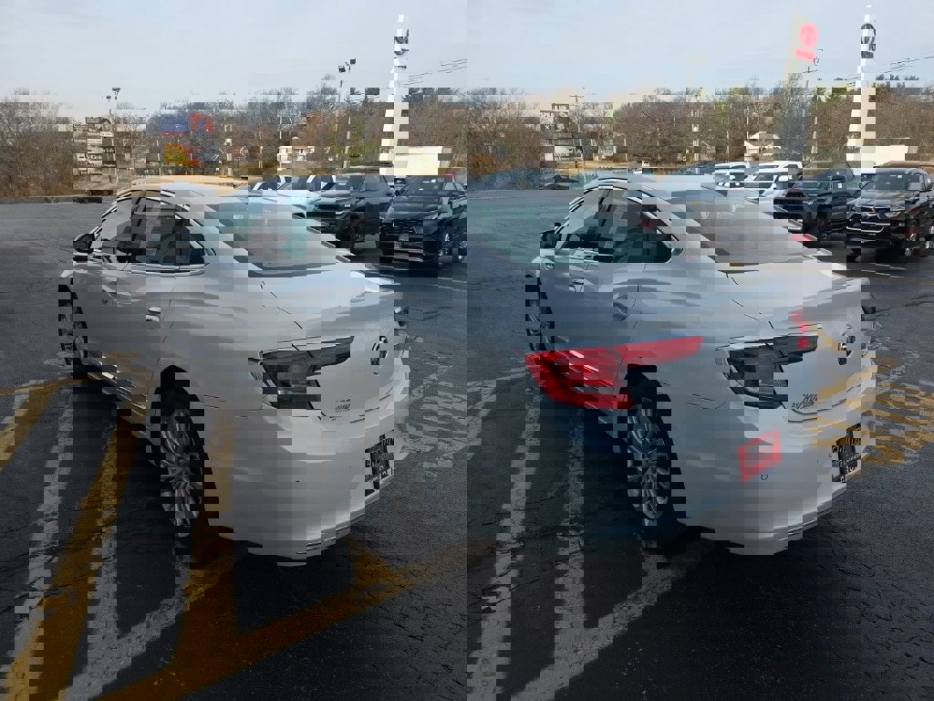 Used 2019 Buick LaCrosse Preferred image 6