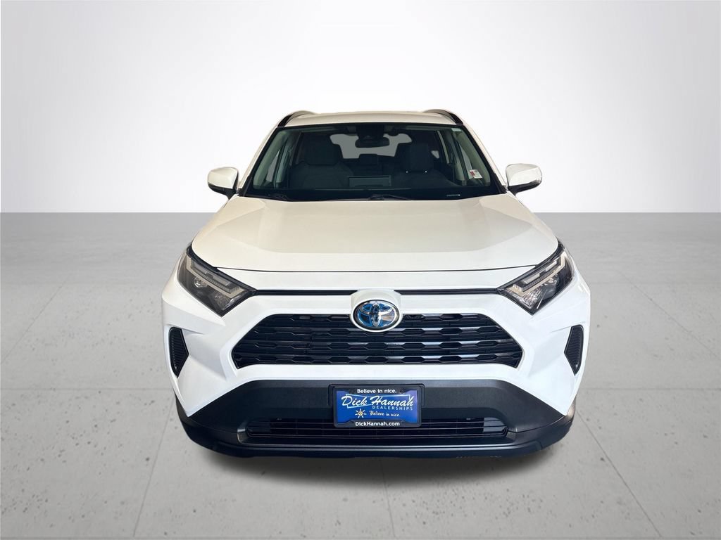 Used 2024 Toyota RAV4 LE AWD/4WD image 3