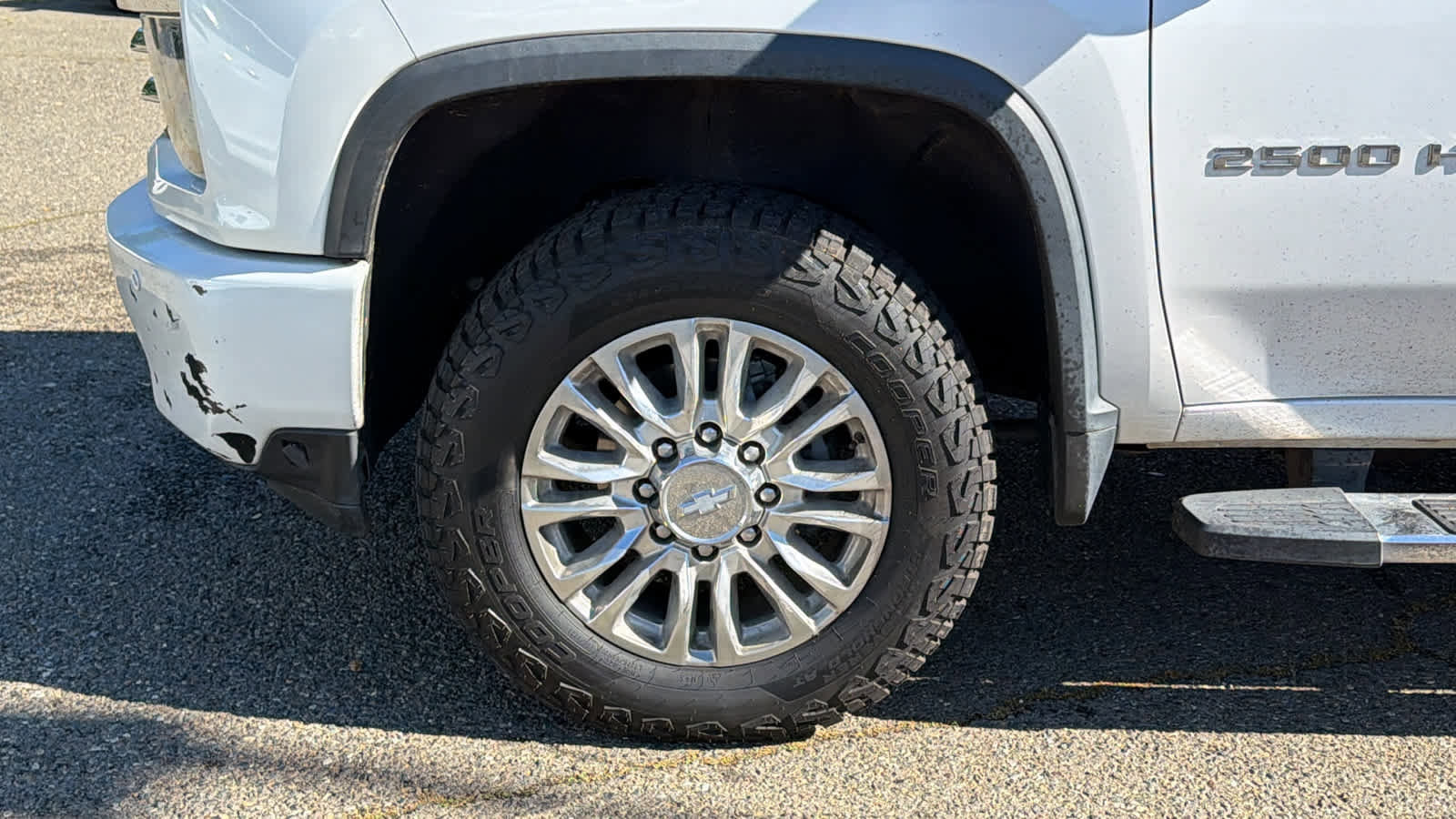 Used 2020 Chevrolet Silverado 2500 High Country w/ Technology Package image 9