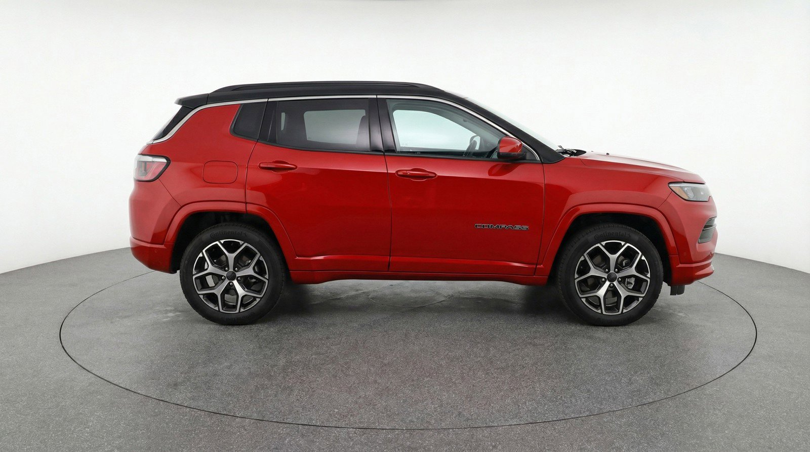 Used 2025 Jeep Compass Limited image 11